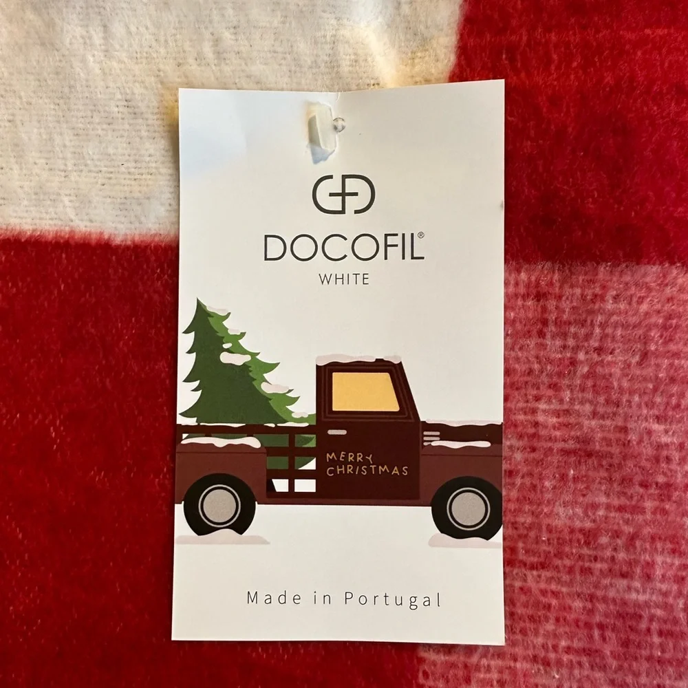🎁Docofil White Throw Blanket - Red & White Check